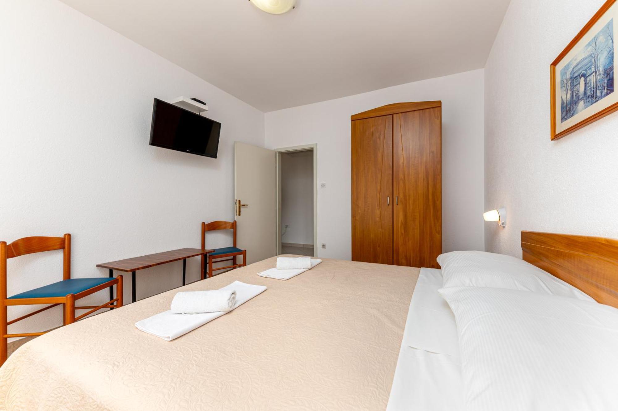 Bed And Breakfast Ivona Baška Voda Exteriér fotografie
